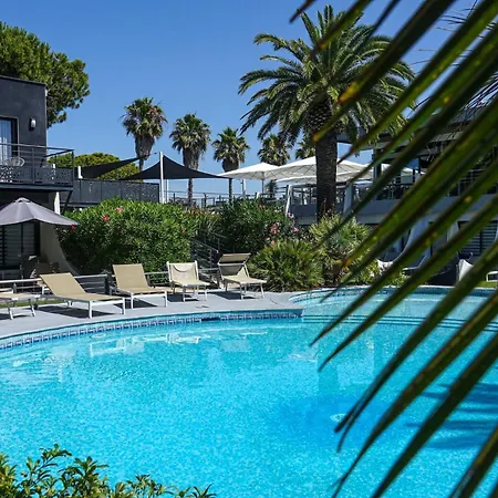 Le Spinaker Hotel 4*