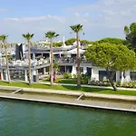 Le Spinaker Hotel 4*