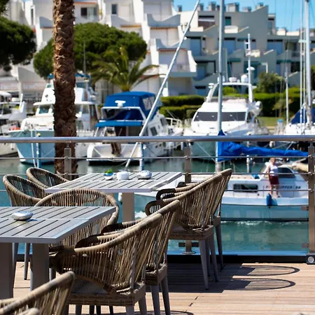 Hotel Le Spinaker 4*