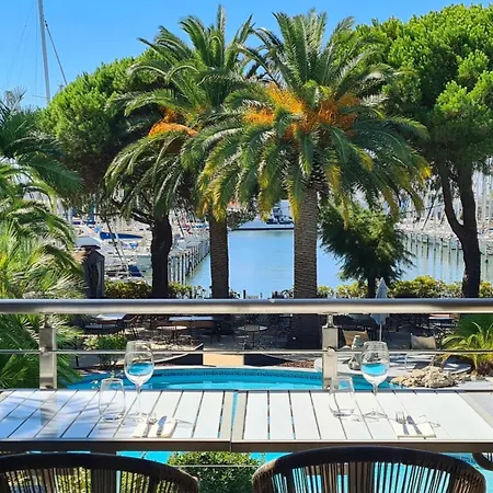 Le Spinaker Hotel