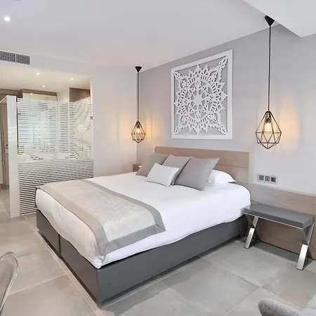 Hotel Le Spinaker 4*