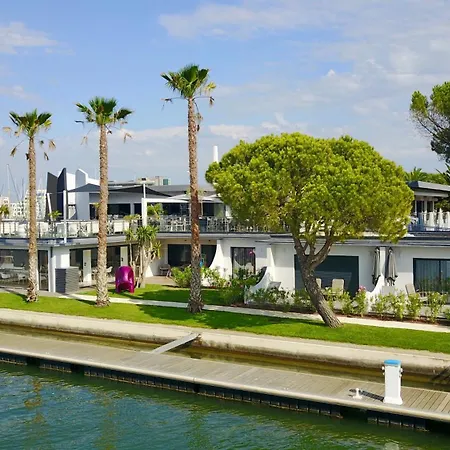 Le Spinaker Hotel
