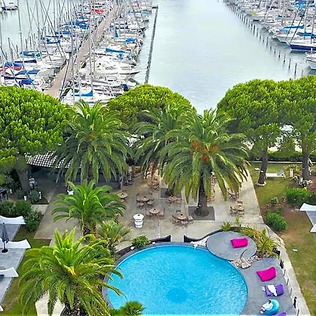 Отель Le Spinaker 4*