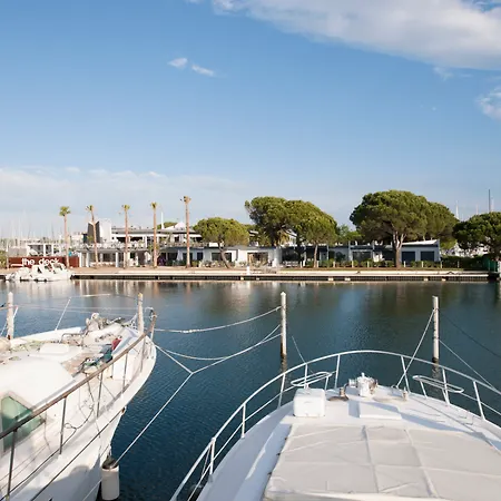 Le Spinaker Hotel 4*