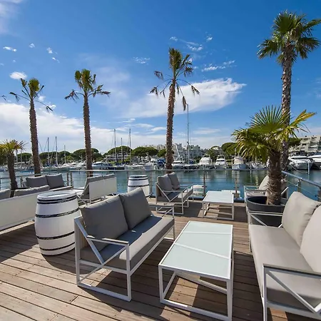 Hotel Le Spinaker 4*