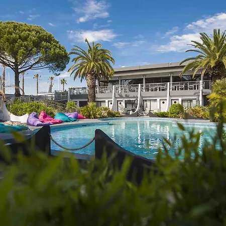 Hotel Le Spinaker 4*
